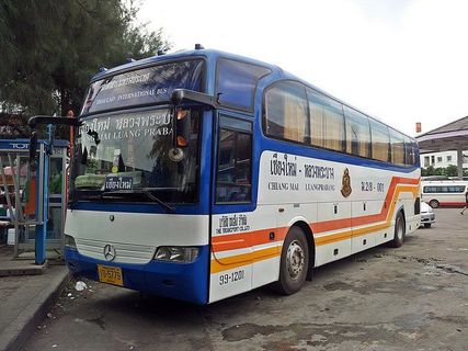 Xe bus Diễn Châu-Thakhek-Napong-Pakse