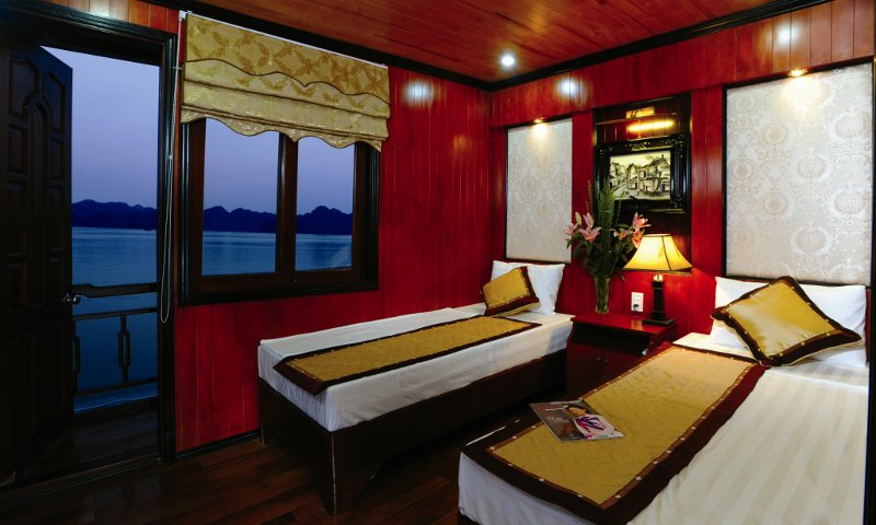 Du thuyền Luxury Imperial Hạ long 2 ngày 1 đêm