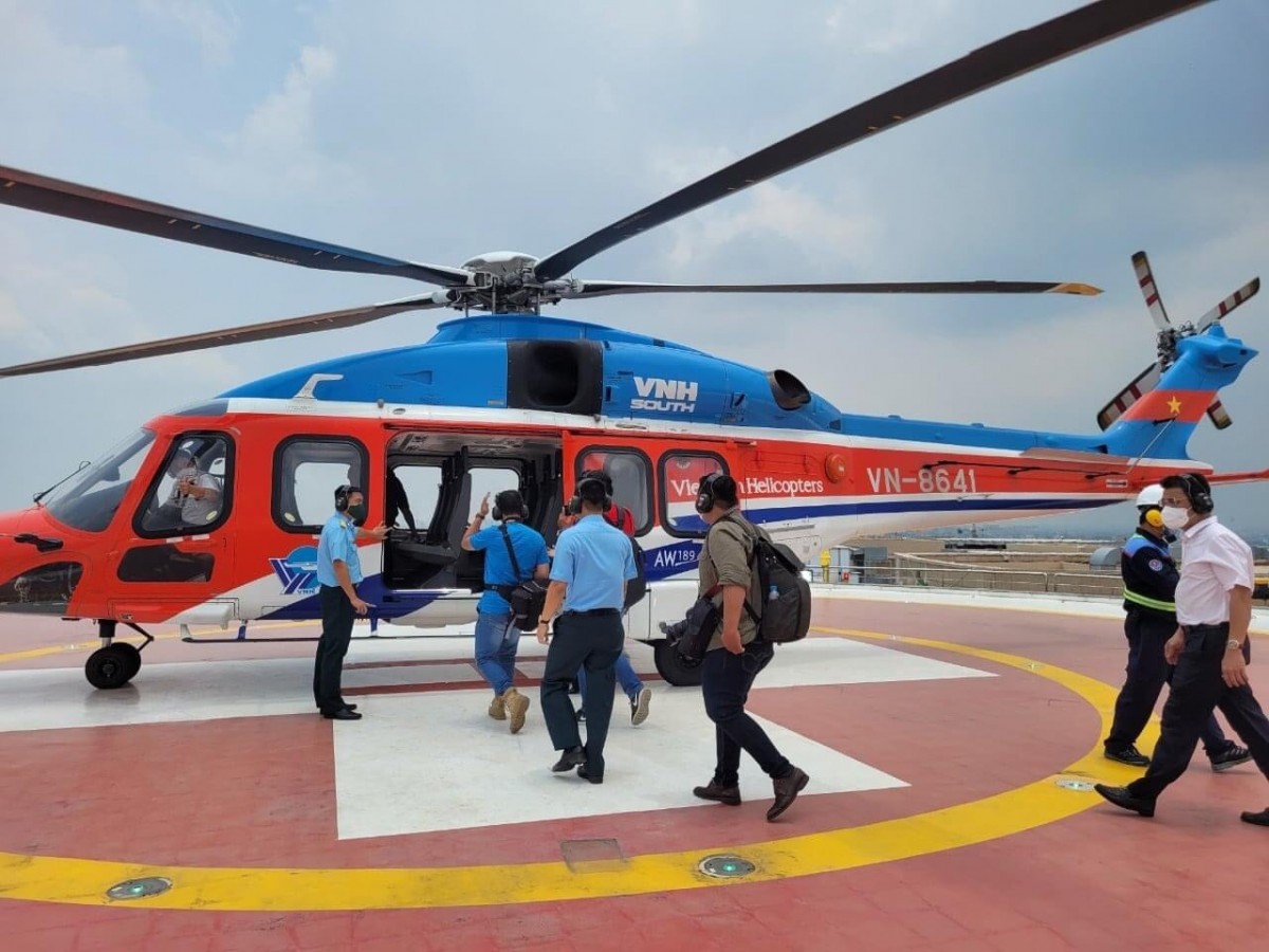 Thuê trực thăng ngắm cảnh Việt Nam