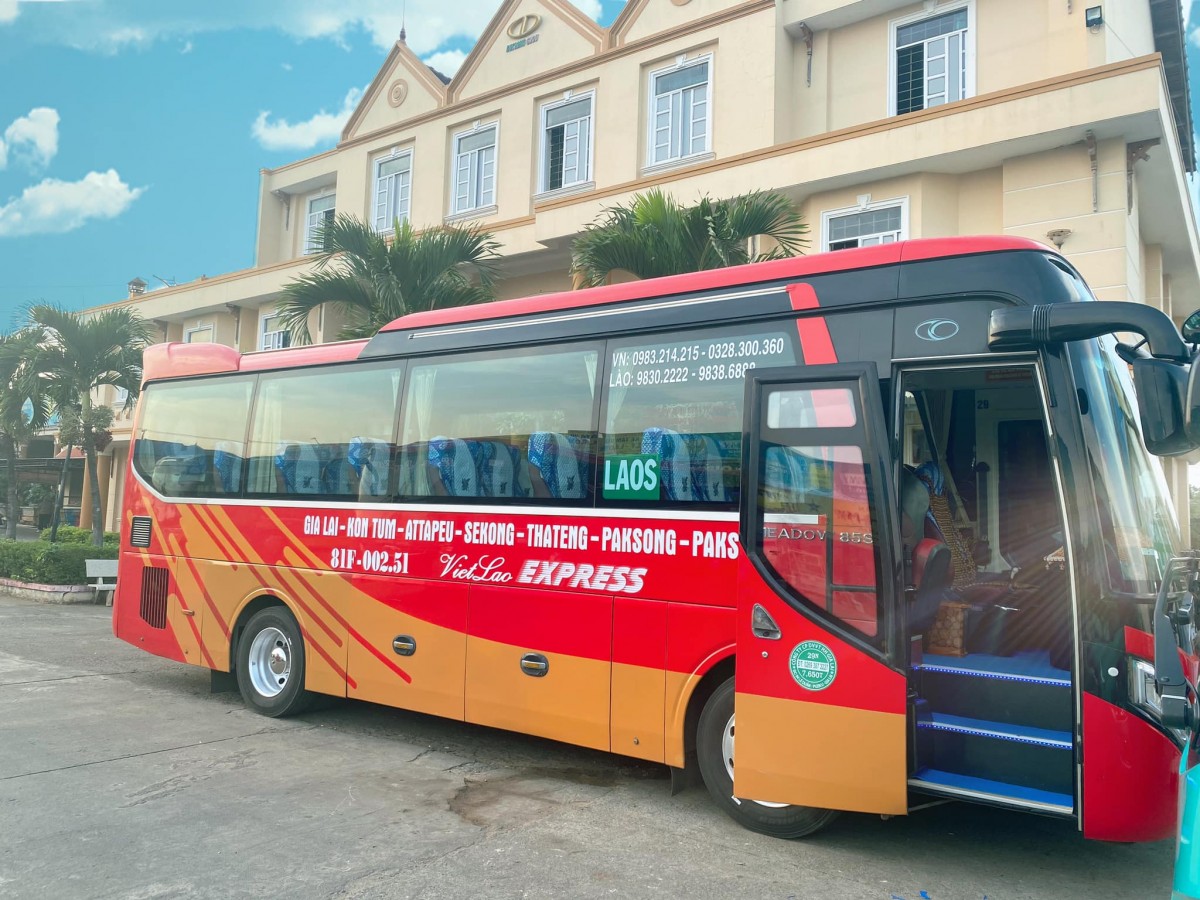 Xe bus Kon Tum đi Pakse